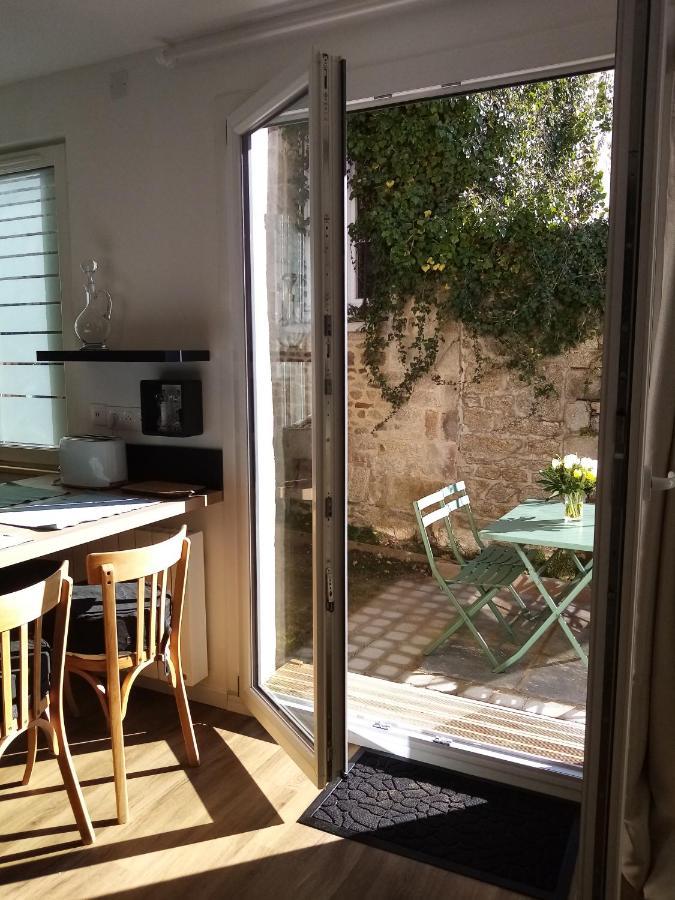 Le Duclos, Appartement Rez-De-Jardin Dinan Centre Exterior foto